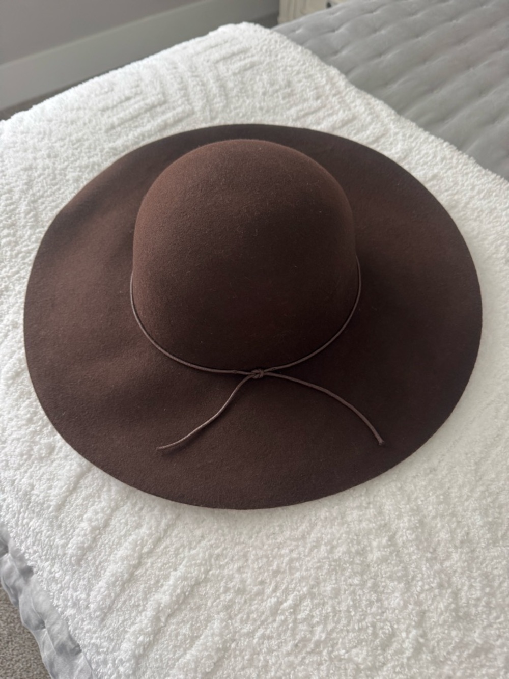 Peter Grimm true character Wide-Brim wool Hat in Dark Brown - Picture 2 of 3